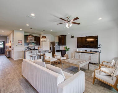 3742 Canyon Shore Lane - Photo Thumbnail 6