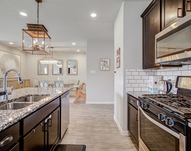 3742 Canyon Shore Lane - Photo Thumbnail 14