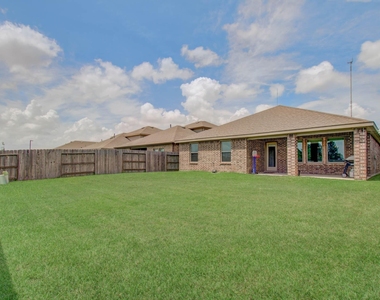 3742 Canyon Shore Lane - Photo Thumbnail 36