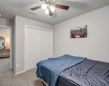 3742 Canyon Shore Lane - Photo Thumbnail 29