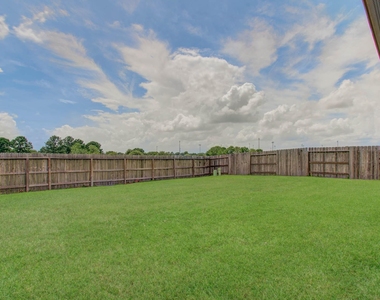 3742 Canyon Shore Lane - Photo Thumbnail 35