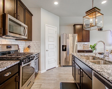 3742 Canyon Shore Lane - Photo Thumbnail 13