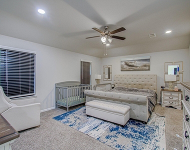 3742 Canyon Shore Lane - Photo Thumbnail 25