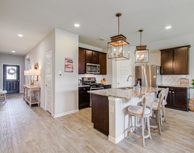 3742 Canyon Shore Lane - Photo Thumbnail 11