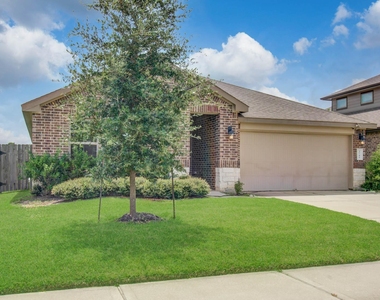 3742 Canyon Shore Lane - Photo Thumbnail 2