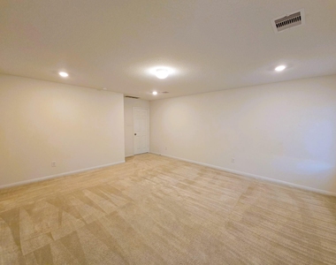 16626 Cliff Vale Court - Photo Thumbnail 8