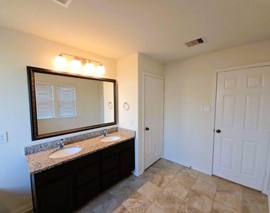 16626 Cliff Vale Court - Photo Thumbnail 23