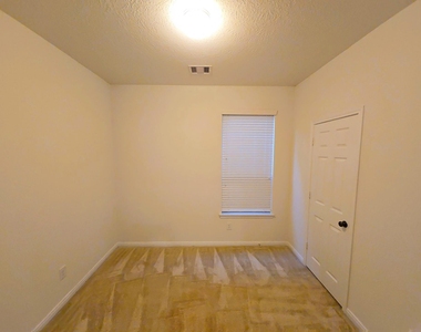 16626 Cliff Vale Court - Photo Thumbnail 28