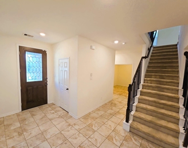 16626 Cliff Vale Court - Photo Thumbnail 5