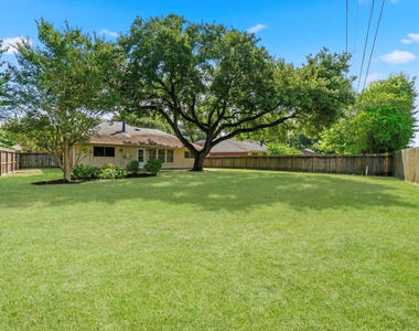 19727 Waverly Park Lane - Photo Thumbnail 9