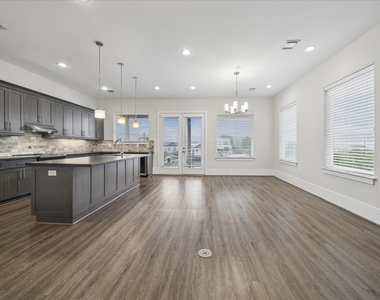 1304 Nashua Street - Photo Thumbnail 5