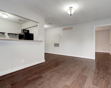 405 Hawthorne Street - Photo Thumbnail 1