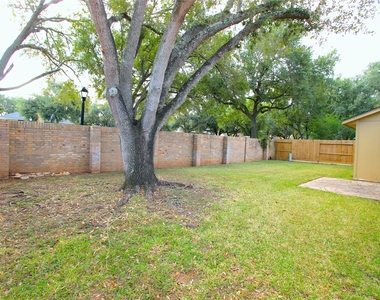 2731 Colony Drive - Photo Thumbnail 12