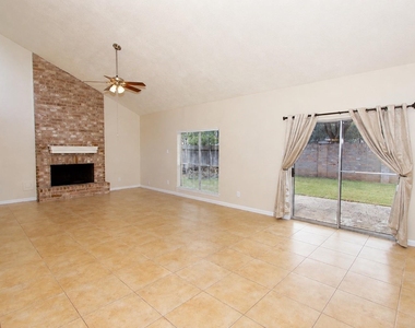 2731 Colony Drive - Photo Thumbnail 18