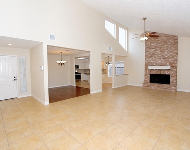 2731 Colony Drive - Photo Thumbnail 16
