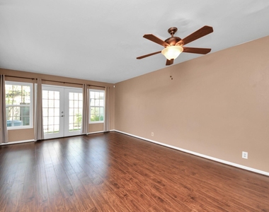 6334 Chevy Chase Drive - Photo Thumbnail 14