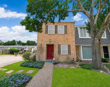 6334 Chevy Chase Drive - Photo Thumbnail 30
