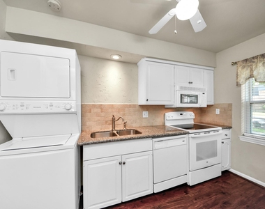 6334 Chevy Chase Drive - Photo Thumbnail 4