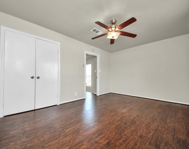 6334 Chevy Chase Drive - Photo Thumbnail 8