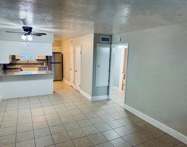501 Waco Street - Photo Thumbnail 1