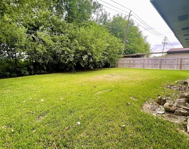 11906 Binghampton Drive - Photo Thumbnail 16