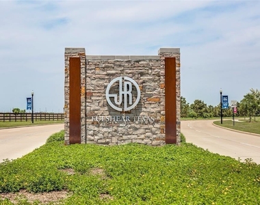 2826 Garden Meadow Street - Photo Thumbnail 20