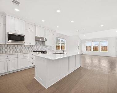 2826 Garden Meadow Street - Photo Thumbnail 4