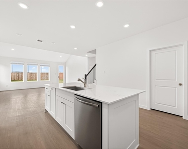 2826 Garden Meadow Street - Photo Thumbnail 3