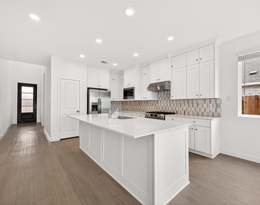 2826 Garden Meadow Street - Photo Thumbnail 5