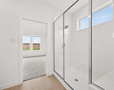 2826 Garden Meadow Street - Photo Thumbnail 13