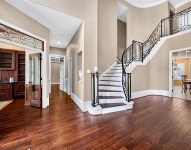 16410 Emilia Court - Photo Thumbnail 4