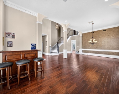 16410 Emilia Court - Photo Thumbnail 10