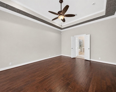 16410 Emilia Court - Photo Thumbnail 24