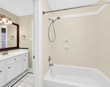 16410 Emilia Court - Photo Thumbnail 20