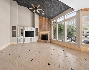 16410 Emilia Court - Photo Thumbnail 9