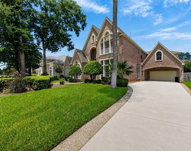 16410 Emilia Court - Photo Thumbnail 35
