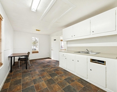6219 Masters Road - Photo Thumbnail 2