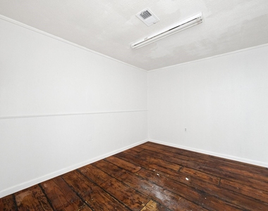 6219 Masters Road - Photo Thumbnail 4