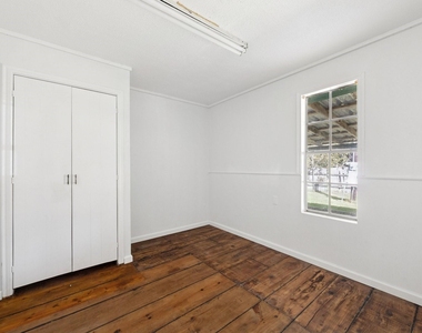 6219 Masters Road - Photo Thumbnail 5