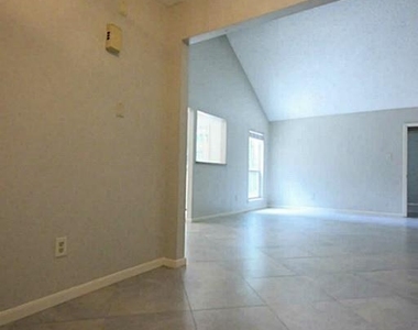 13 Maywind Court - Photo Thumbnail 10