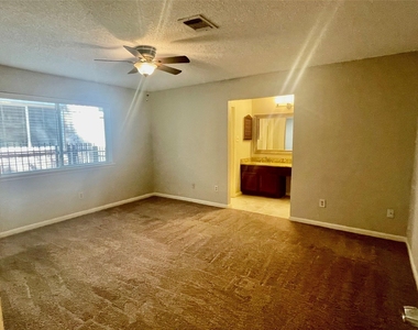 13 Maywind Court - Photo Thumbnail 16