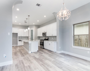 234 Hampton Glen Rd - Photo Thumbnail 12