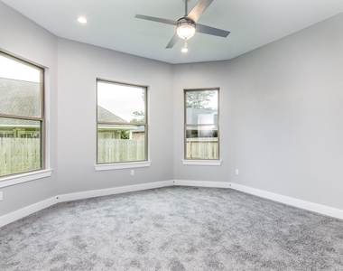234 Hampton Glen Rd - Photo Thumbnail 14