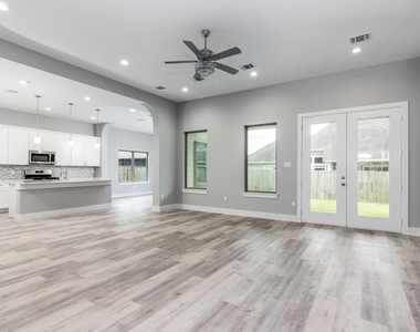 234 Hampton Glen Rd - Photo Thumbnail 4