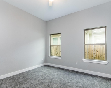 234 Hampton Glen Rd - Photo Thumbnail 22