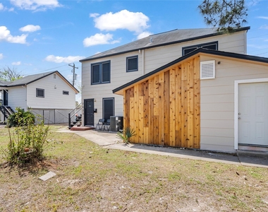 2633 W Main Street - Photo Thumbnail 1