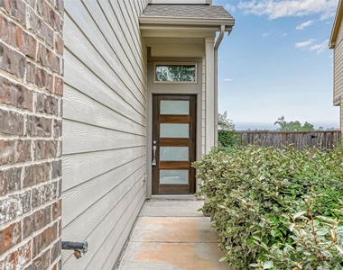 315 Biltmore Loop - Photo Thumbnail 5