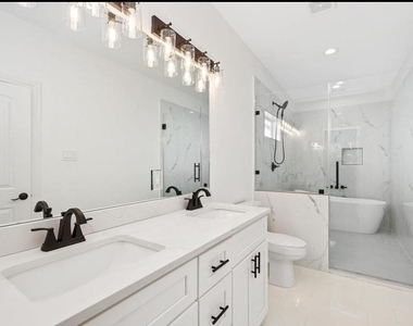 4508 Noble Street - Photo Thumbnail 15