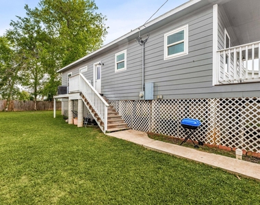 805 E Mulberry Avenue - Photo Thumbnail 12