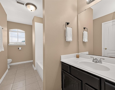 4011 Alexis Circle - Photo Thumbnail 31